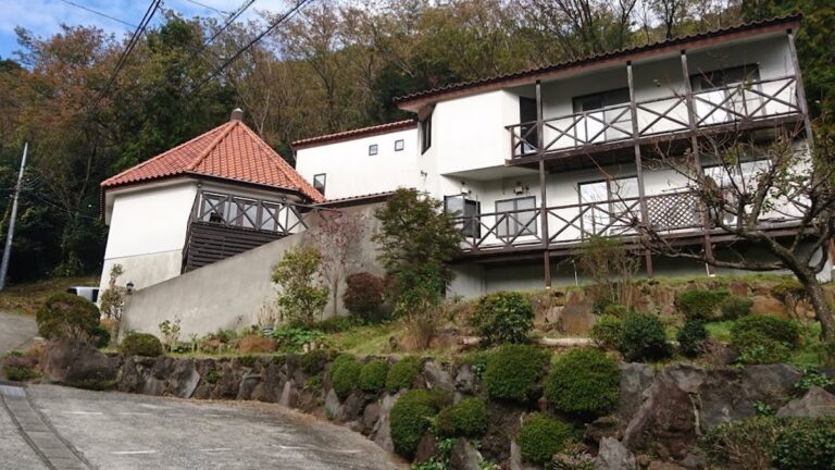 ペンション アドマーニ