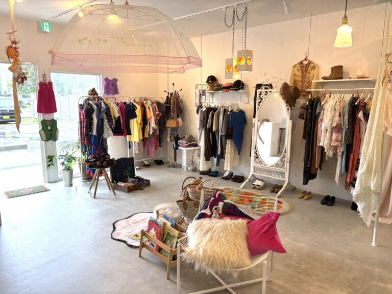 AS YOUR LIKE｜和泉市山荘町のレディース・キッズ古着屋